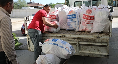 Erciş’te ihtiyaç sahiplerine yardım kolisi