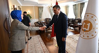 Erken bayramlaşma Valilik ve Büyükşehir'de