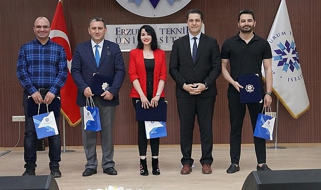 Erzurum Teknik Üniversitesin'de 2023-2024 akademik giysi ve ödül töreni gerçekleştirildi
