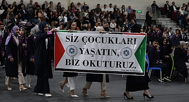 ETÜ'de mezuniyet coşkusu yaşandı