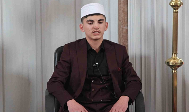Hafız öğrenciler hatim indirdi