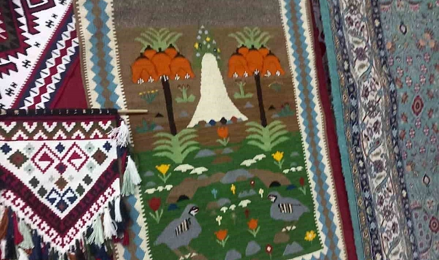 Hakkari'nin doğal güzellikleri kilime işlendi
