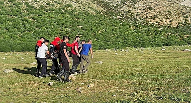Helikopterle hastaneye kaldırıldı Attan düşen kadın