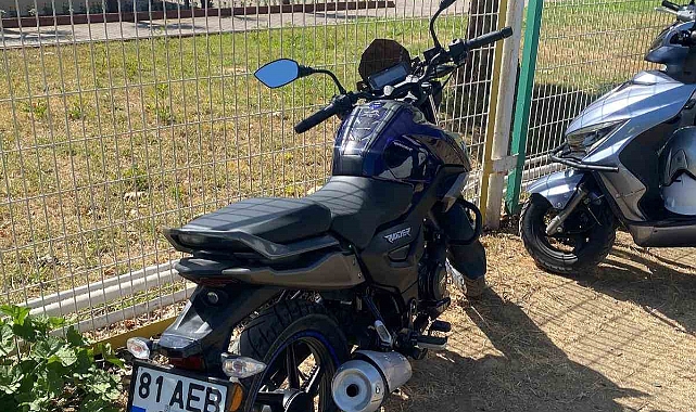 Hız yapan motosikletin plakasının başka araca ait olduğu ortaya çıktı