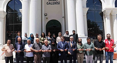 "Hüsn-ü Hat ve Kaligrafi Sergisi" açıldı Van'da