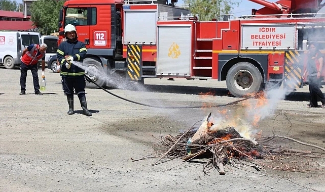 Iğdır Belediyesi İtfaiye Müdürlüğü ekiplerince tatbikat yapıldı