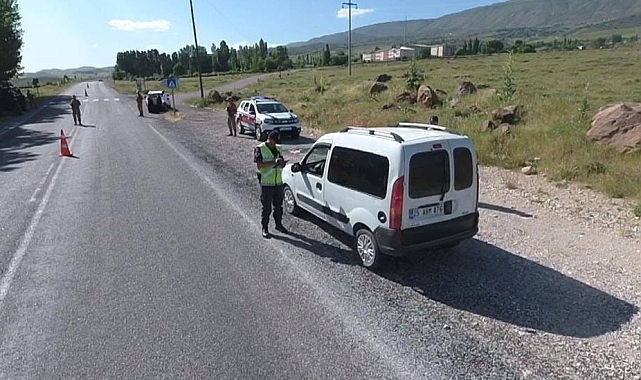 Jandarma ekiplerinden Muş'ta Kurban Bayramı denetimi