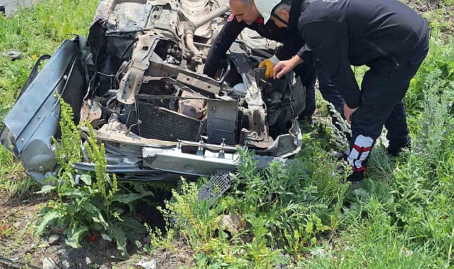 Kars'ta trafik kazası 1'i ağır 2 yaralı