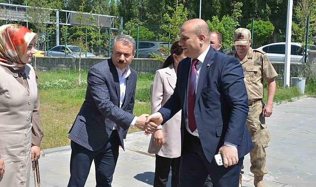 Kaymakam Hasan Taş Patnos'ta el emeği göz nuru sergisine  Katıldı