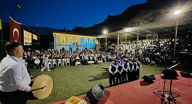 Koro ve folklor konseri gerçekleştirildi Kemaliye'de