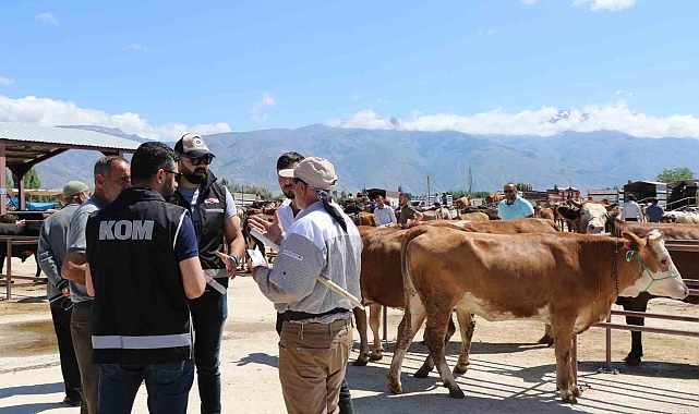 Kurban satıcılarına 'sahte para' uyarısıyapıldı