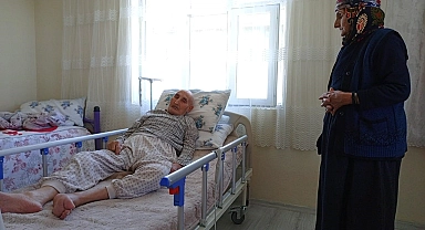 Memet dede otomatik hasta yatağına kavuştu
