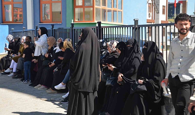 Muş'ta LGS'nin ilk oturumu başladı