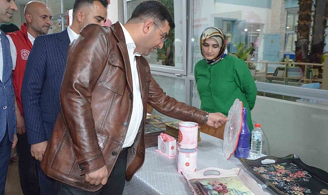 Muş'ta yurt öğrencileri tarafından yapılan ürünler görücüye çıktı