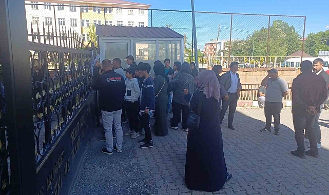 Muş'un Malazgirt ilçesinde LGS heyecanı