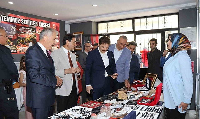 Oltu'da yılsonu sergisi beğeni topladı