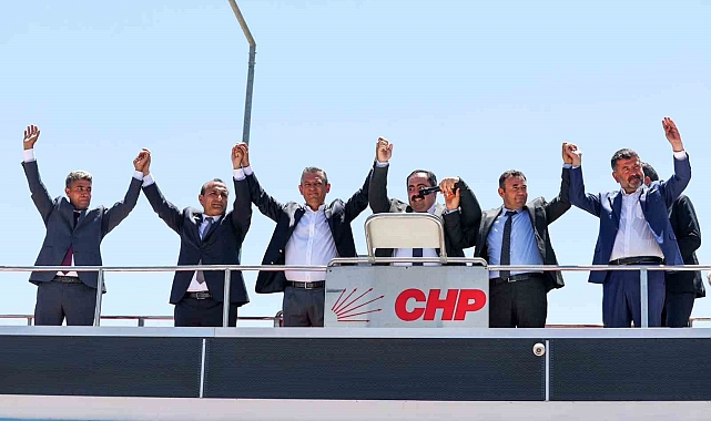 "Orman yangınları için Meclis komisyonu kurulmasını sağlayacağız" dedi CHP Lideri Özel