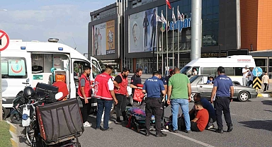Otomobille çarpışan motosiklet sürücüsü ağır yaralandı