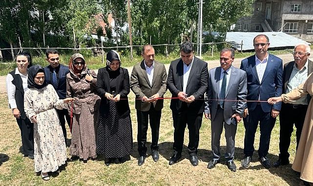 Patnos Ak Parti Kadın Kolları, Eskikonak Aile Yaşam Merkezi'nin Sergi Açılışını Gerçekleştirdi