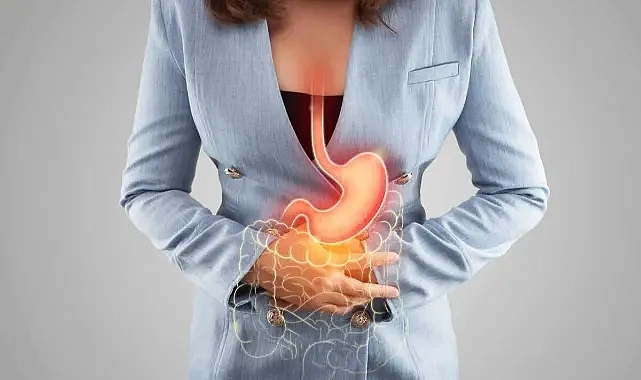 Reflü Nedir? Reflü Belirtileri, Tedavisi ve İyi Gelen Yöntemler