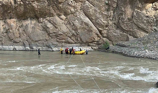 Seyir tepesinden Zap Suyu'na atlayan kızın cesedi bulundu
