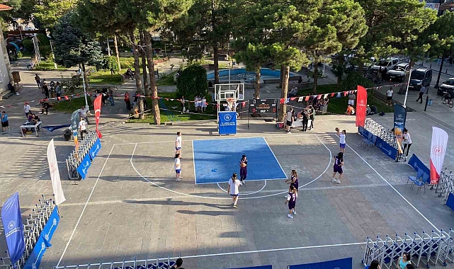 Sokaklar basketbol sahasına döndü Erzincan'da