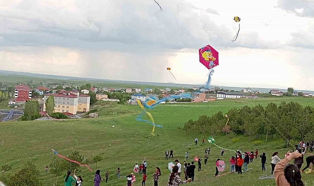 Susuz'da uçurma şenliği