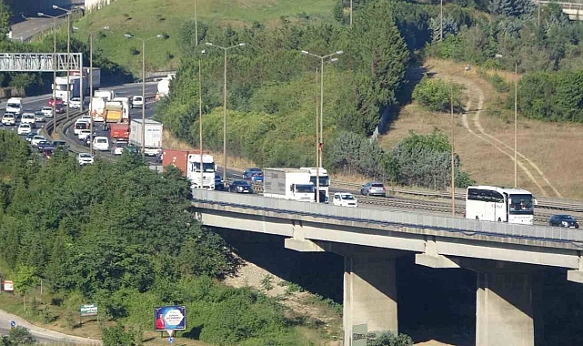 Tatilcilerin dönüş yolculuğu erken başladı