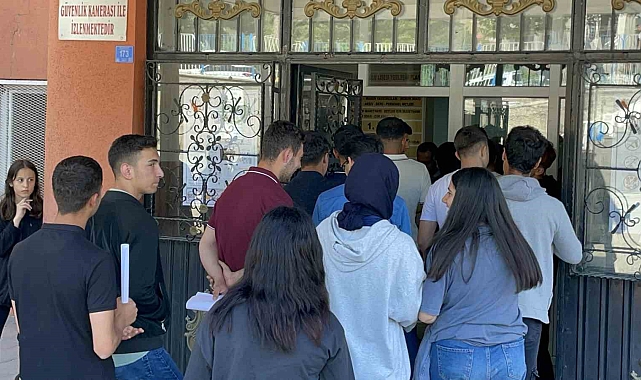 Tatvan'da YKS heyecanı başladı
