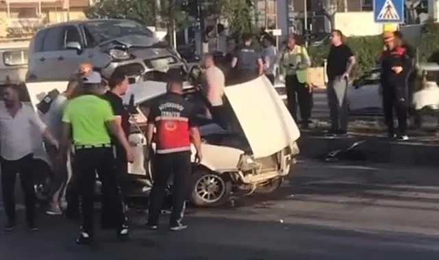 Van'da feci kaza: 3'ü ağır 6 kişi yaralandı