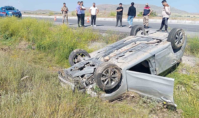 Van'da otomobil takla attı: 1 yaralı