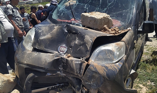 Van'ın Muradiye ilçesinde trafik kazası: 3 kişi yaralandı