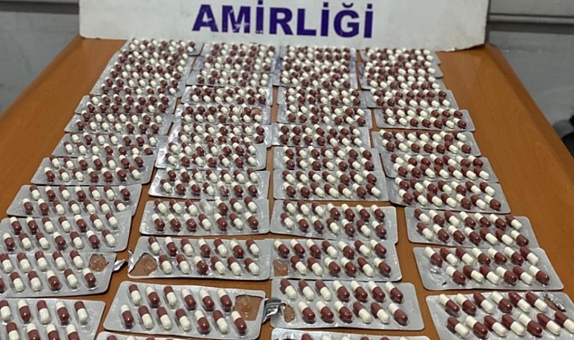 Zehir tacirleri polisten kaçamadı