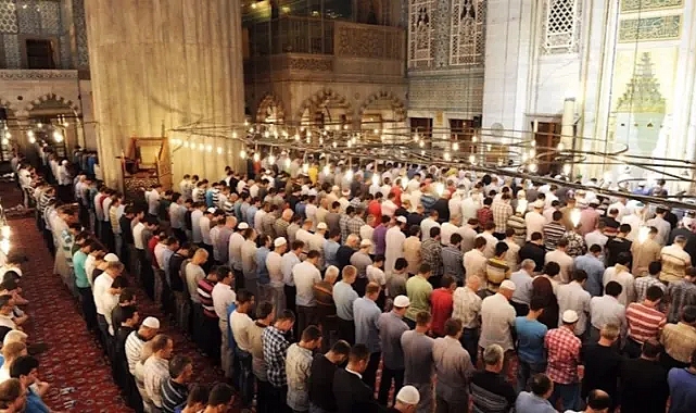 5 Temmuz 2024 Diyanet Ankara, İstanbul, İzmir ve il il cuma namazı saatleri