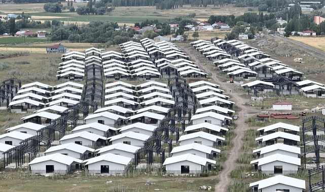 Ağrı'da Ahırlar Projesi'nde çalışmalar hızla devam ediyor