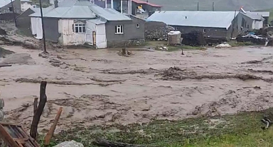 Ağrı'da sağanak sel felaketine yol açtı (Videolu Haber)