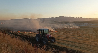 (VİDEOLU HABER) Ağrı'da yangın: Tarla küle döndü