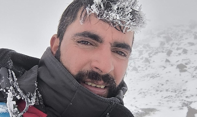 Ağrı Dağı'nda kaybolan dağcılar için arama kurtarma çalışmaları devam ediyor