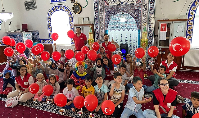 Ağrı Kızılay Gönüllüleri, Kuran Kursunda Miniklerle Buluştu