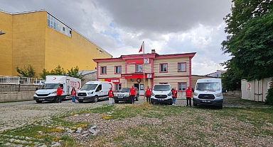 Ağrı Kızılay “İyilik Filosu”na yeni araçlar kazandırdı