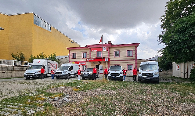 Ağrı Kızılay “İyilik Filosu”na yeni araçlar kazandırdı