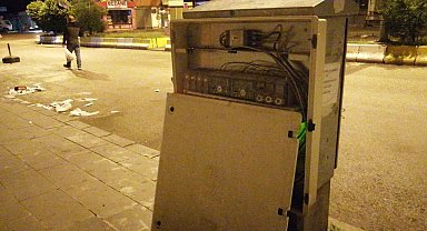 Ağrı'da Elektrik panoları tehlike saçıyor!