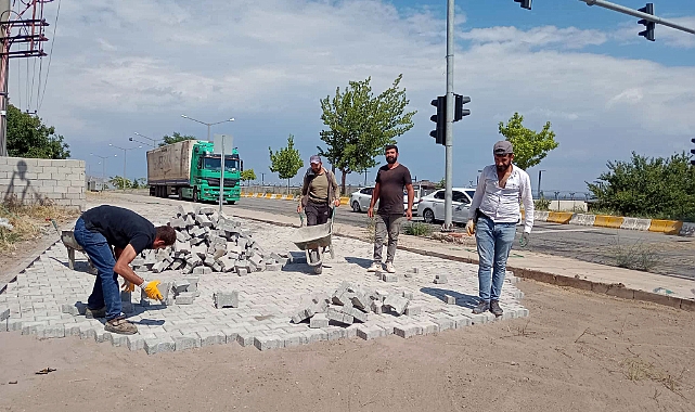 Ahlat Belediyesi Peyzaj ve Çevre Düzenleme Çalışmalarını Sürdürüyor