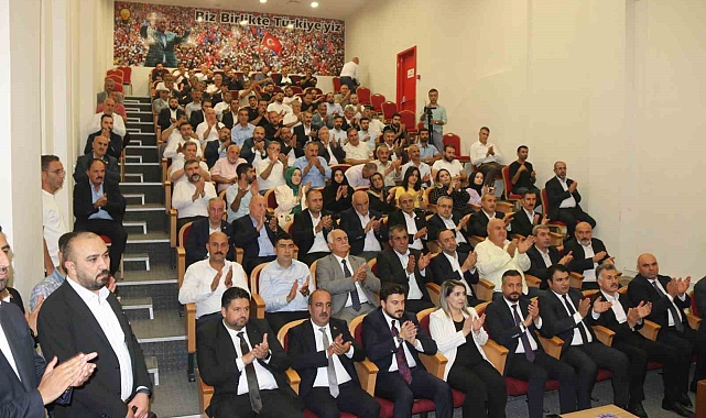 AK Parti Genel Başkan Yardımcısı Yılmaz, Bitlis'te partililerle buluştu