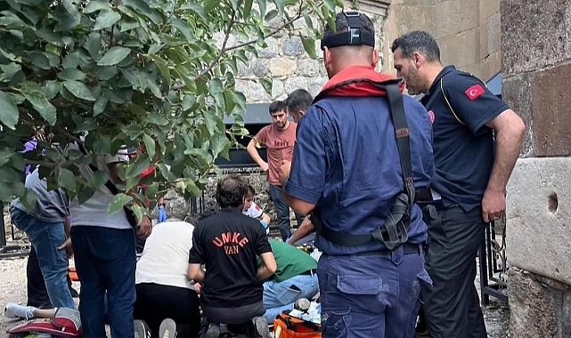 Akdamar Adası'nda yaralanan vatandaşın imdadına ambulans helikopter yetişti