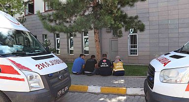 AMBULANS ŞÖFÖRÜ VE HEMŞİRE GEÇİRDİKLERİ KAZA SONUCU HAYATINI KAYBETTİ