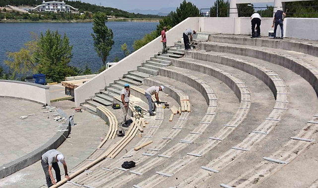 Amfi tiyatroda bakım ve onarım çalışmaları başladı
