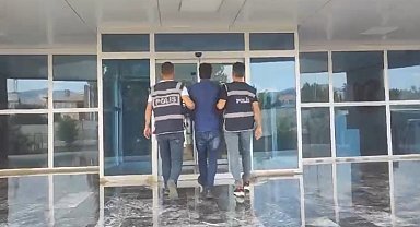 Aranması bulunan 2 şahıs yakalandı