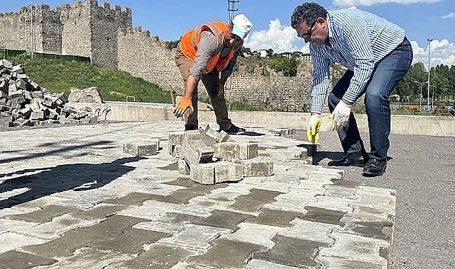Ardahan Belediye Başkanı Faruk Demir, otopark çalışmalarını inceledi