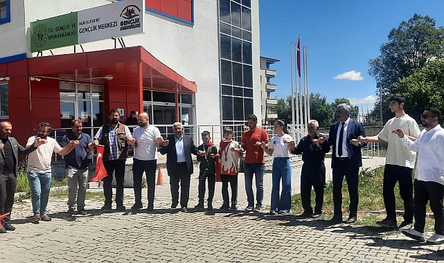 Başarılı sporcular Eleşkirt’te coşkuyla karşılandı